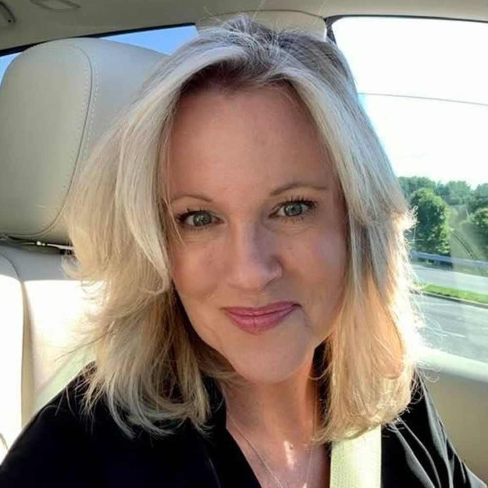 Meet your Posher, Elaine